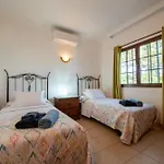 빌라 Utopia, 4 Bedrooms, Heated Pool & Complete Privacy *
