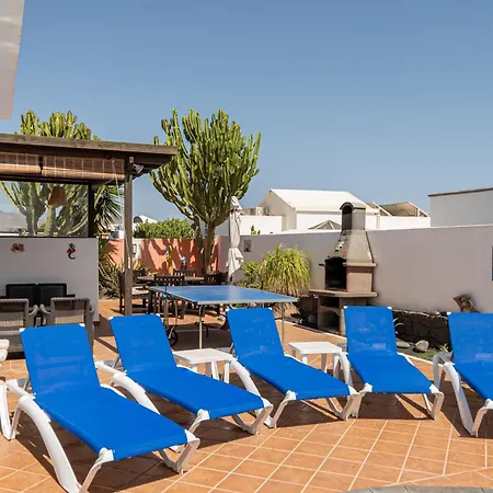 Utopia, 4 Bedrooms Close To Old Town, Heated Pool With Complete Privacy Villa *