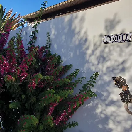 Utopia, 4 Bedrooms Close To Old Town, Heated Pool With Complete Privacy Villa Playa Blanca (Lanzarote)