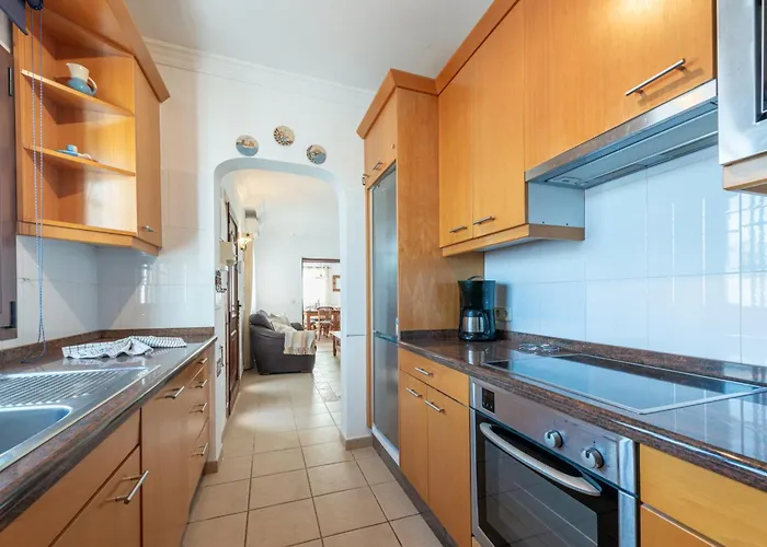 Utopia, 4 Bedrooms, Heated Pool & Complete Privacy