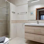 Villa Utopia, 4 Bedrooms, Heated Pool & Complete Privacy *