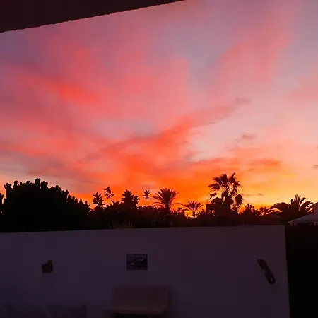 Utopia, 4 Bedrooms, Heated Pool & Complete Privacy 别墅 *