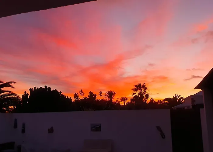 Utopia, 4 Bedrooms, Heated Pool & Complete Privacy 别墅 *