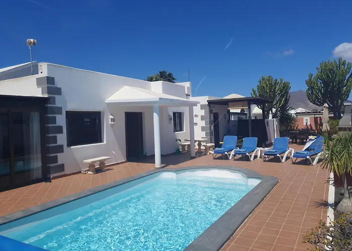 Utopia, 4 Bedrooms, Heated Pool & Complete Privacy 别墅